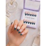 Louesse Beauty Louésse Emerald Grace Takma Tırnak 12’li Yeşil French Inci ve Kurdele Detaylı Zarif Nail Set - Çok Renkli