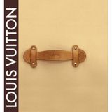 Louis Vuitton: The Birth of Modern Luxury by Paul-Gerard Pasols (3-Sep-2007) Hardcover