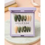 Louésse Olive Glow Takma Tırnak 12’li – Yeşil Ombre Taş Detaylı Nude Elegant Nail