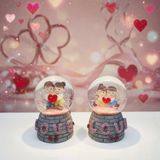 Love Tasarımlı Işıklı Mini Kar Küresi