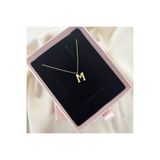Lovera Jewellery 925 Ayar Gümüş Sertifikalı 14K Gold Renk M Harfli Harf Kolye Kadın Zarif Minimal Gümüş Takı Sevgiliye Özel Gün Doğum Günü Hediyesi Günlük Şık Tasarım