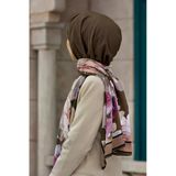 LÜKS MEDİNE İPEĞİ ÇİÇEK DESENLİ KAHVERENGİ - MÜRDÜM RENKLİ 75X195 KIRIŞMAZ ŞAL MOSS KREP DİKİŞ TİPİ İTALYAN DİKİŞLİ