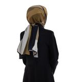 LÜKS MEDİNE İPEĞİ ÇİÇEK VE YAPRAK DESENLİ BEJ - SİYAH RENKLİ 75X195 KIRIŞMAZ ŞAL MOSS KREP DİKİŞ TİPİ İTALYAN DİKİŞLİ