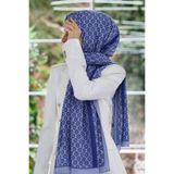 LÜKS MEDİNE İPEĞİ DEGRADELİ MONOGRAM DESENLİ İNDİGO RENKLİ 75X195 KIRIŞMAZ ŞAL MOSS KREP DİKİŞ TİPİ İTALYAN DİKİŞLİ