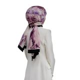 LÜKS MEDİNE İPEĞİ SULU BOYA YAPRAK DESENLİ LİLA RENKLİ 75X195 KIRIŞMAZ ŞAL MOSS KREP DİKİŞ TİPİ İTALYAN DİKİŞLİ