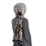 LÜKS MEDİNE İPEĞİ ZEBRA VE ÇİÇEK DESENLİ GRİ RENKLİ 75X195 KIRIŞMAZ ŞAL MOSS KREP DİKİŞ TİPİ İTALYAN DİKİŞLİ