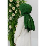 LÜKS MEDİNE YAPRAK DESENLİ ZÜMRÜT YEŞİLİ RENKLİ 75X195 KIRIŞMAZ ŞAL MOSS KREP DİKİŞ TİPİ İTALYAN DİKİŞLİ