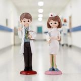 Lüks Polyester Doktor & Hemşire Biblo 2’li Set 20 cm Dekoratif Heykel Ofis Klinik Hastane Hediyesi
