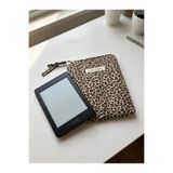 lumi Studio LeoparKindle Kılıfı -E-Kitap Okuyucu Çantası- Elyaf Dolgulu (CİHAZ ÖLÇÜSÜSÜNE GÖRE DİKİLEBİLİR. LÜTFEN SİPARİŞ NUMARANIZ İLE BİRLİKTE İSTENİDİĞİZ ÖLÇÜLERİ İLETİNİZ)