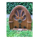 Lusenne Nostaljik Radyo: Şık Alman Ahşap Kasalı Katedral Radyo ile Vintage Atmosfer