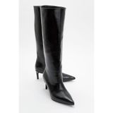 LuviShoes CAMİLA Siyah Cilt Kadın Topuklu Çizme