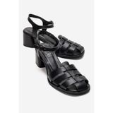 LuviShoes EVORA Siyah Cilt Hakiki Deri Kadın Kalın Topuklu Sandalet