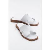 LuviShoes JEZ Beyaz Cilt Hakiki Deri Kadın Terlik