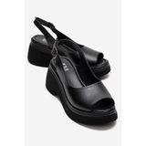 LuviShoes LAURE Siyah Hakiki Deri Kadın Dolgu Tabanlı Sandalet