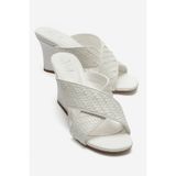 LuviShoes LAVEAN Beyaz Örgü Çapraz Bantlı Kadın Dolgu Topuklu Terlik