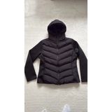 Lux Vestimenta Siyah Kapüşonlu Şişme Mont Kışlık Slim Fit Rüzgar Geçirmez Fermuarlı Kadın Mont Luxvestimenta