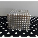 Luxora Gümüş Kare Mum, Kendinden Desenli, Dekoratif, 10x8 cm, Hediyelik, Şık Tasarım