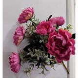 Luxora Yapay Çiçek Buketi, Pembe Çin Şakayığı, Yeşil Yapraklı, 30 cm, Ev Dekorasyonu için Şık Demet