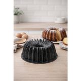 Luxxa Home Arden Döküm Kek Kalıbı 26cm Antrasit