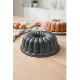Luxxa Home Leona Döküm Kek Kalıbı 25cm Antrasit