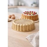 Luxxa Home Papatya Döküm Kek Kalıbı 27cm Gold