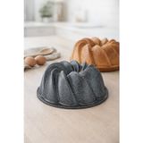 Luxxa Home Tufan Döküm Kek Kalıbı 26cm Antrasit