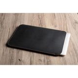 LWA Leather MacBook 15” Kılıfı (Dikey) – MacBook Air ve Pro Için El Yapımı Ince Deri Kılıf Ince Kılıf
