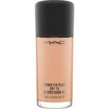 M.A.C Foundation - Studio Fix Fluid Spf 15 NW33 30 ml FNDTN235