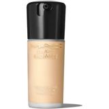 M.A.C Studıo Radıance Serum-Powered Glowıng Foundatıon With Jojoba Oil NC15 PSSN3243