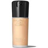 M.A.C Studıo Radıance Serum-Powered Glowıng Foundatıon With Jojoba Oil NC18 PSSN3230