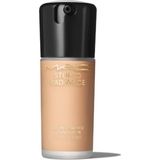 M.A.C Studıo Radıance Serum-Powered Glowıng Foundatıon With Jojoba Oil NW18 PSSN3236