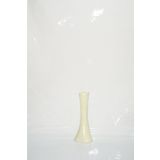 M3DECORIUM 40 cm Krem Rengi İşlemeli Uzun Fil Ayağı Vazo