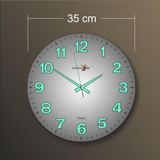 M3Decorium Kalın Rakam Bombe Camlı Sessiz Kayar Saniye Fosforlu Duvar Saati 35 cm