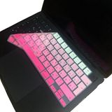 MacBook Air 13.6–15.3 ve Pro 14–16 Uyumlu Rusça Klavye Koruyucu Silikon Ince Hafif Gradient Ka