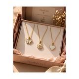 Madam Bikan Gold Renk 3 Lü Minimal Beyaz Kelebek Papatya Kalp Kombin Set Kolye