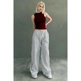Madmext Beyaz Beli Ayarlanabilir Çizgili Cepli Bol Paça Kadın Pantolon MG2312 - S