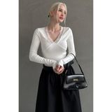 Madmext Beyaz V Yaka Dantelli Kadın Bluz MG2633