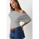 Madmext Boyalı Gri Off Shoulder Metal Detaylı Kadın Bluz Mg2671,Boyalı Gri S