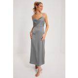 Madmext MG1708 Gri Saten Degaje Yaka Midi Boy Elbise