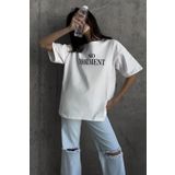 Madmext MG1763 Beyaz Baskılı Bisiklet Yaka Kadın T-shirt