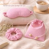Magicpink Velvet Night Pink Star Mini Night Set (Uyku Gözlüğü, Toka ve Kese) - PinkStardust (%100 Pamuklu)