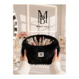 MAKE BAG BÜYÜLTÜLMÜŞ SİYAH PELUŞ MAKYAJ ÇANTASI (25X12X12)