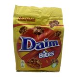 Marabou Daim Bites Mısır Gevrekli Bademli Karamel Dolgulu Sütlü Çikolata 145 Gr.