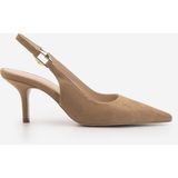 Marjin Kadın Stiletto Sivri Burun Arkası Açık Lastikli Altın Tokalı Kısa Ince Topuklu Ayakkabı Henka Camel Süet