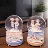 Marsilyan Orta Boy Romantik Çift Temalı Kar Küresi - Renkli