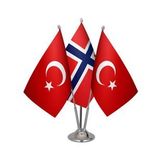 Masa Üstü Norveç Bayrağı Türk Bayrağı Üçlü Krom Direk Masa Bayrak Seti