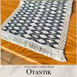 Masa Üzerine Runner, Sehpa Örtüsü Fransız Dantel Detaylı Otantik 40 X 140 Cm Kreme Siyah