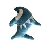 Matatabi Cats Mata Dogs Shark Köpek Oyuncağı (Kumaş, Vikvik Sesli)