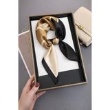 Mavero Kadın Siyah Gold Çiçek Desenli Rayon Fular 50x50 cm İpeksi Yumuşak Saç Çanta Aksesuarı