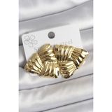MCM Group 316 Çelik Gold Renk Işlemeli Üçgen Model Kadın Küpe - Lisinya